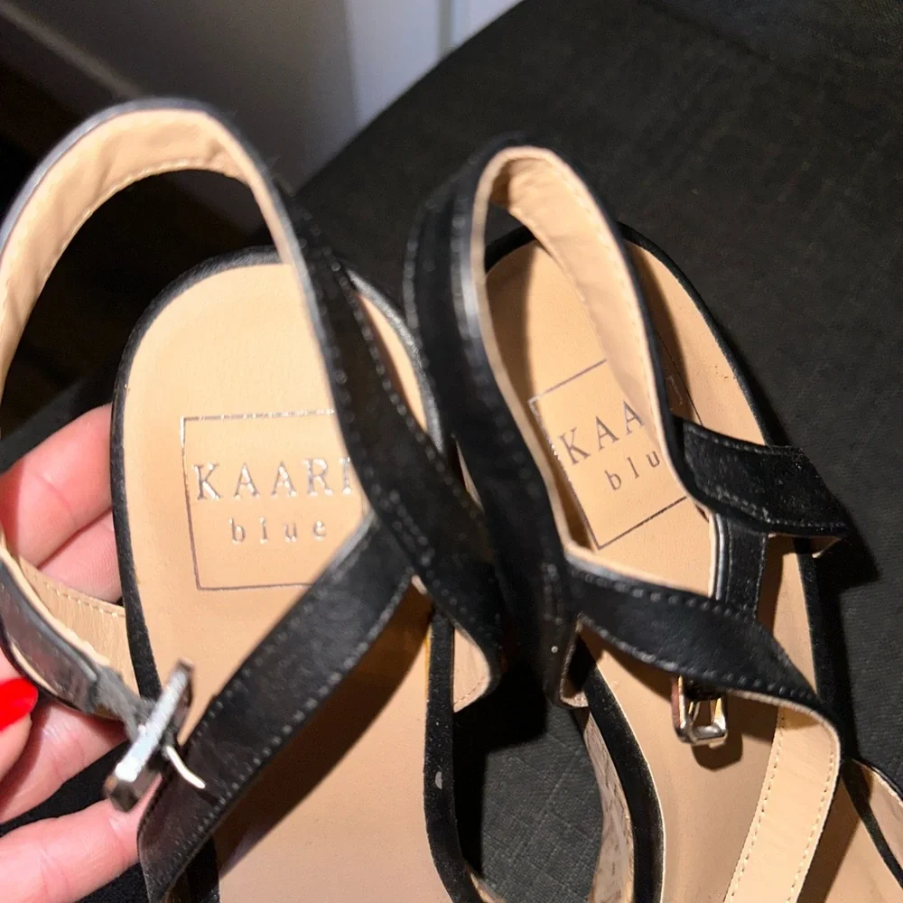 Kaari Blue Size 9.5‎ Black Platform Chunky Strappy Sandals